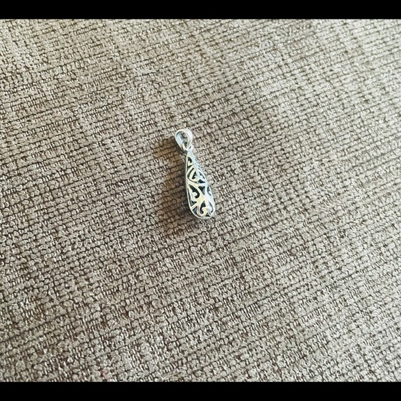 Sterling Silver Filigree Drop Pendant-Unique - Picture 6 of 7